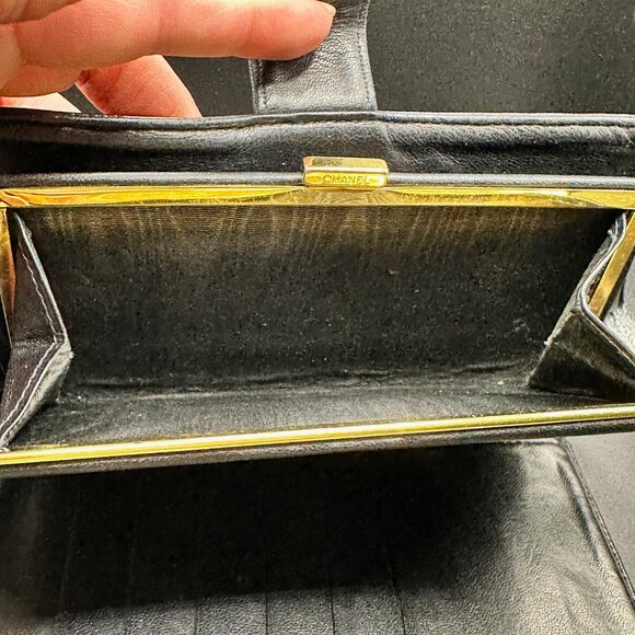 CHANEL Caviar Timeless CC French Wallet w/COA -‎ EUC - Picture 4 of 8